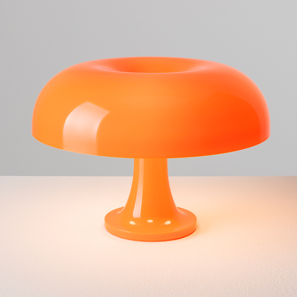 NESSINO T ARTEMIDE.