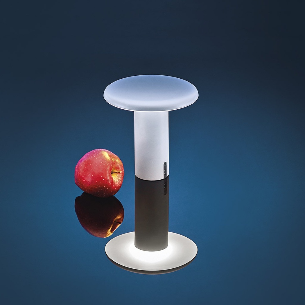 LAMPARA DE MESA TAKKU INALÁMBRICA ARTEMIDE.