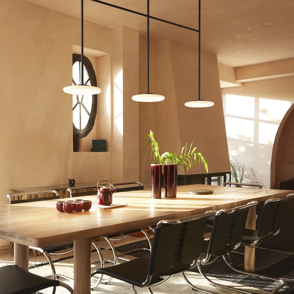 COLGANTE IHANA MARSET.