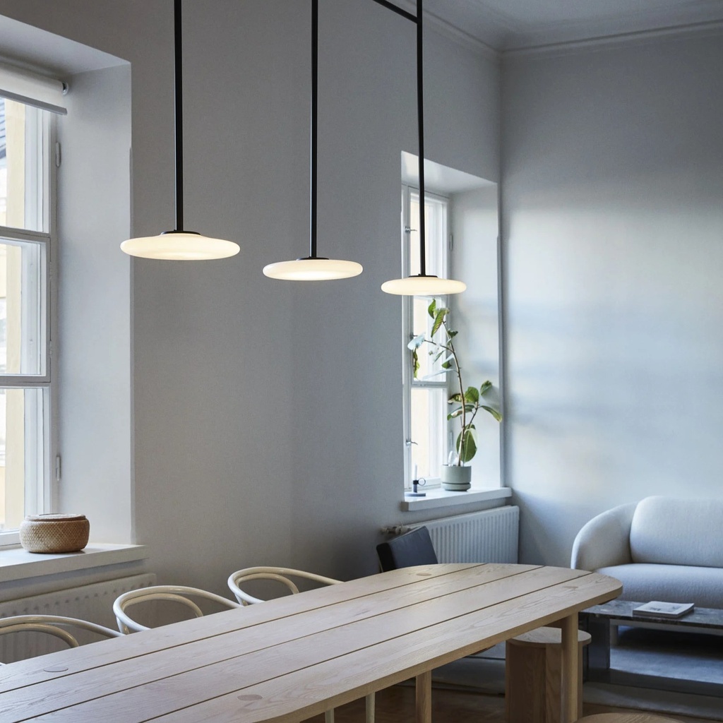 COLGANTE IHANA MARSET.