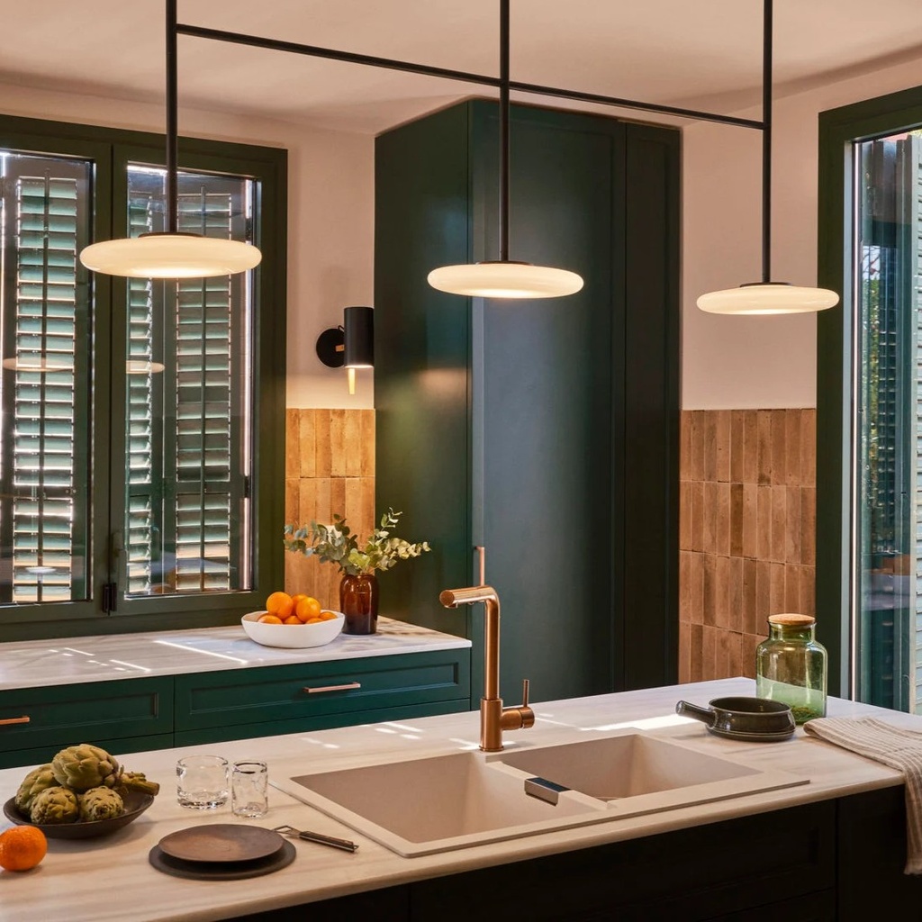 COLGANTE IHANA MARSET.