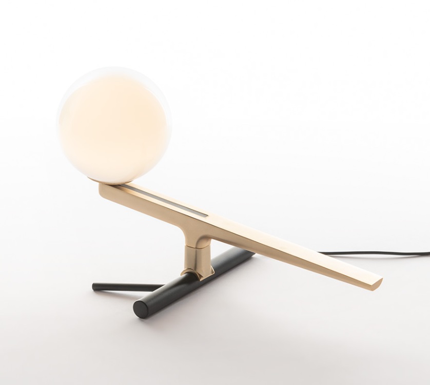 LAMPARA DE MESA LED YANZI TAVOLO ARTEMIDE.