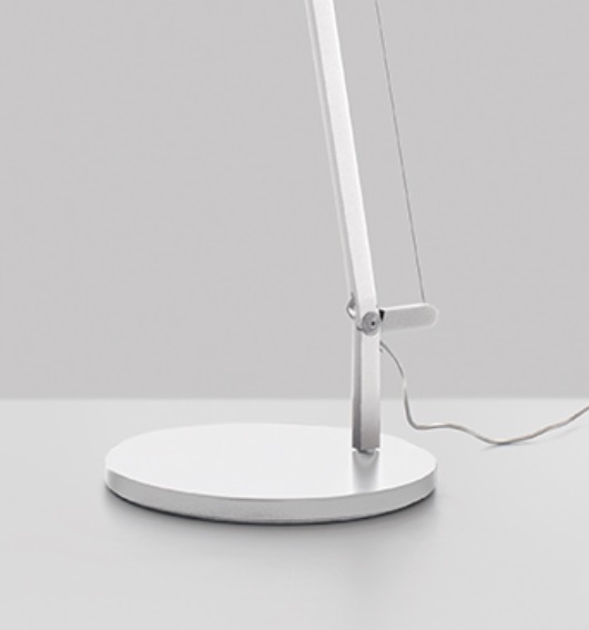 DEMETRA LED TABLE BASE BLANCO ARTEMIDE.