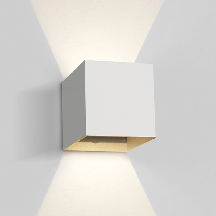 [267398CWW] APLIQUE PARED REC. LED 2x3W 3000K IP54 ONE LIGHT. (Blanco)
