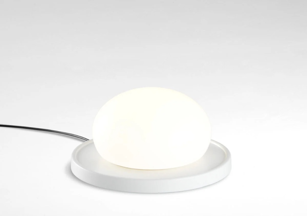 [48A695001] LÁMPARA DE MESA BOLITA UMBRA MARSET. (Blanco)